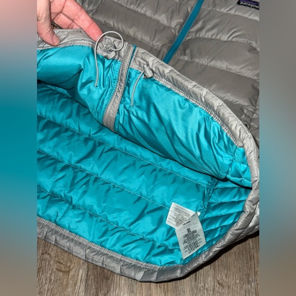 Patagonia • Goose Down Puffer Sweater Vest - Picture 9 of 13